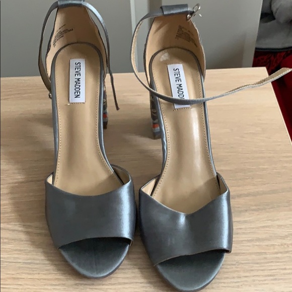 Steve Madden Shoes - 90s Style NWOT Steve Madden